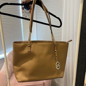 Michael Kors tan shoulder bag